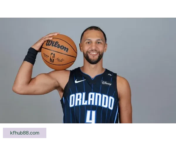 NBA连罚庄神射击萨格斯扔牙套两人各被罚二万五